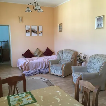 Margo Apartment